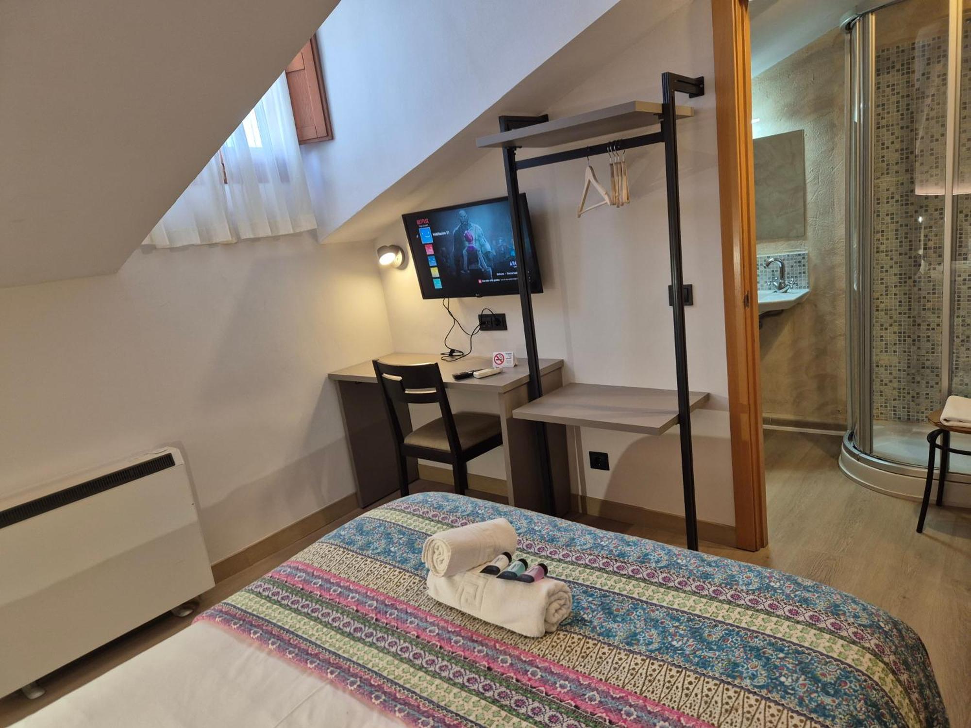 Hostal Bavieca 메디나셀리 외부 사진